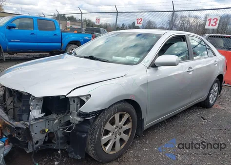 2009 Toyota Camry Xle z USA, uszkodzony, nr VIN 4T1BE46K79U838554